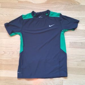 Nike Boys Dri-Fit Large